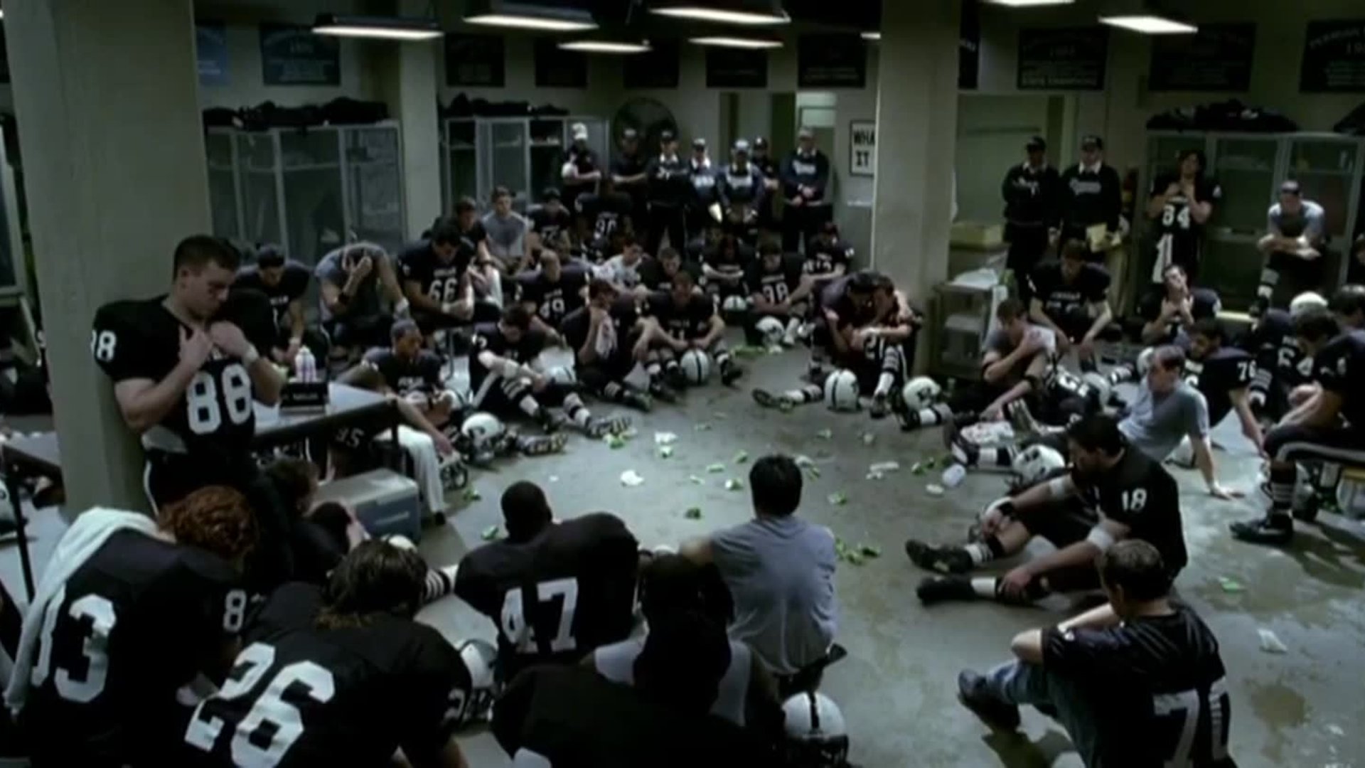 პარასკევი ღამის ნათება ქართულად / Friday Night Lights (2004) poster